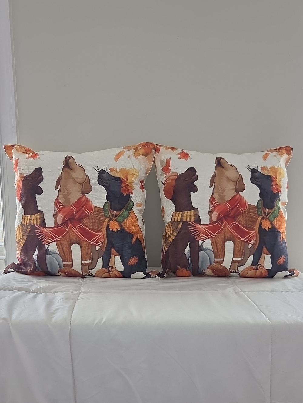 SET OF 2 18"x18" LABRADOR RETRIEVER FALL THEMED PILLOWS